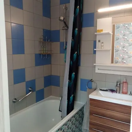 A La Vie A La Mer Apartment